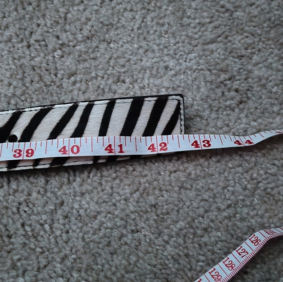 🏁 Michael Kors Zebra Print Dyed Cow Hair Belt - Size L - Picture 8 of 10